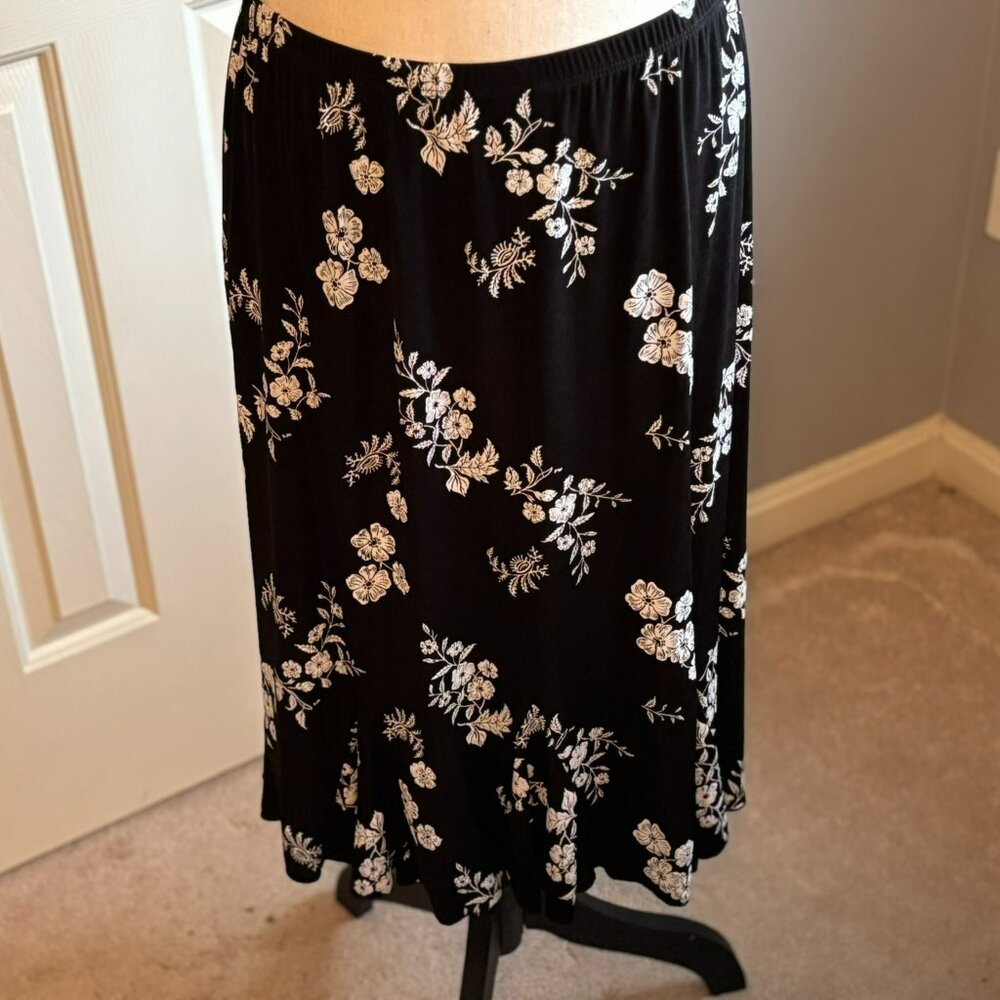 Dressbarn Midi Floral Skirt, Black & White, Size Large, NWT